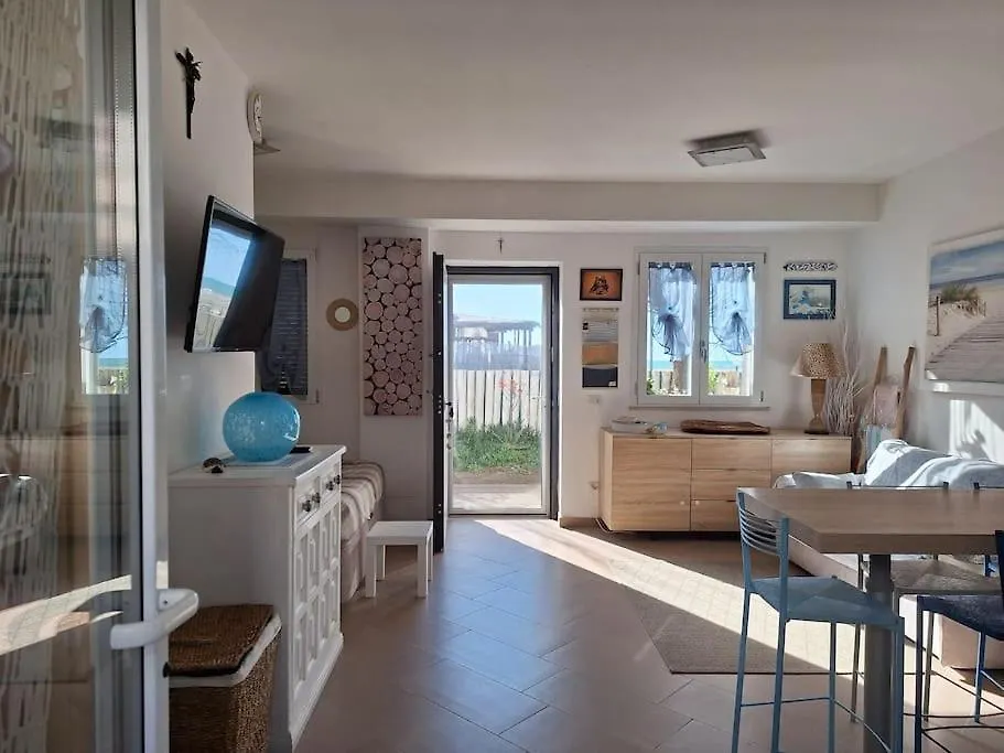 Holiday home Casa Sulla Spiaggia Seaview-Breathtaking Focene Italy
