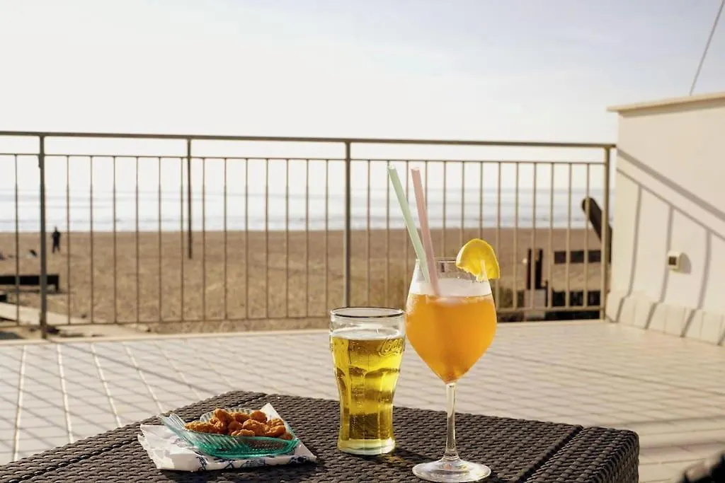 Casa Sulla Spiaggia Seaview-Breathtaking Focene Holiday home